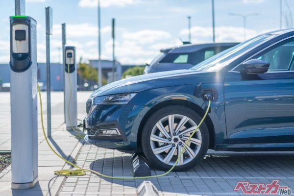 日本車第三勢力、マツダとスバルの「生きる道」…とは？【短期集中連載：第六回 クルマ界はどこへ向かうのか】