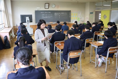 全国学力テスト、202万人一斉に　被災地では実施見送りも