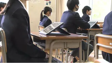 全国学力テストがスタート　約2万8400校の小中学生202万人以上が参加　初のタブレット端末で回答