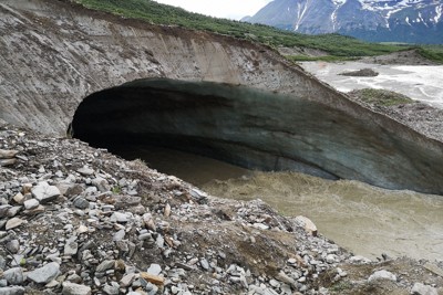 米アラスカ州の氷河から高濃度メタン　最大40倍、高い温室効果も