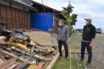 元日のだんらん一変　父と兄亡くした兄弟、潰れた家に今も絶望感