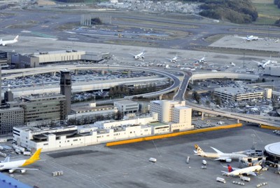 成田空港発の貨物機、引き返し緊急着陸へ　「エンジン不具合」