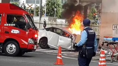 「ノーブレーキで速度落とさず…」タクシーが歩道に突っ込む事故　歩道にいた人も巻き込まれ…1人死亡・2人ケガ　大阪市