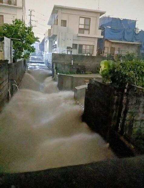 6月14日の大雨　那覇市首里で12軒が床上浸水　被害数増の見通し　市が災害見舞金支給へ