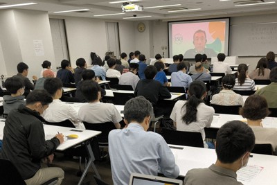 東大学長、学費引き上げ巡り学生と対話　「意見聞いて決めたい」