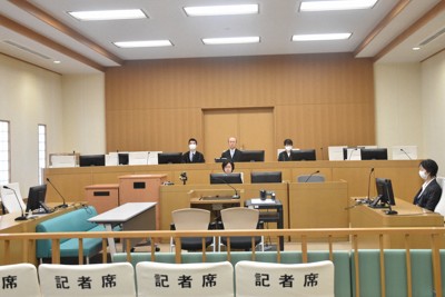 裁判長、涙浮かべ「教訓のために生まれたわけでは」　バス置き去り死