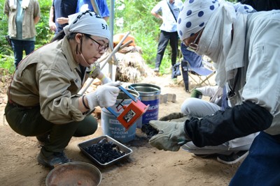 古代炉で精錬した鉄で剣を　東日本最大の生産地で挑戦　福島・飯舘