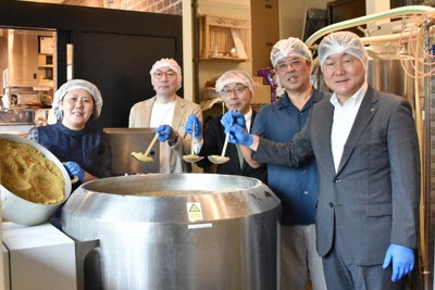 カレースパイス香るビール!?　都内の醸造所が開発、町おこしに協力