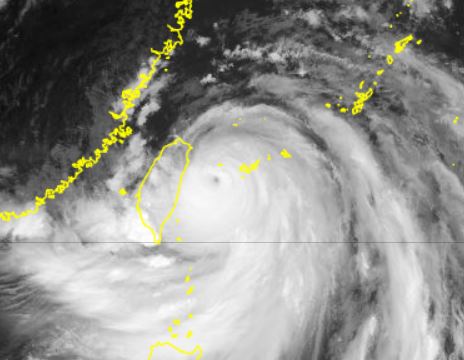 台風3号：与那国島地方が暴風域に　与那国町祖納で最大瞬間風速37.1メートル【24日正午】