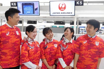 成田空港のJAL地上係員が“五輪ユニホーム”　選手応援で企画