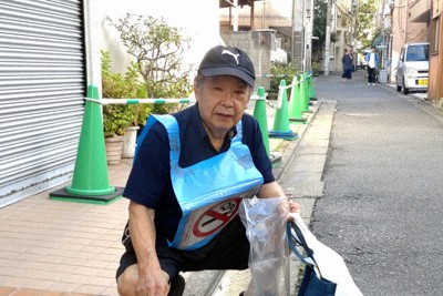 拾ったポイ捨てタバコ10万本　元愛煙家、環境憂い今日も手にトング