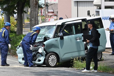 バスと軽乗用車が正面衝突　7歳が死亡、5歳が心肺停止　福岡の国道