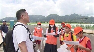 子どもたちがおもてなし学ぶ　「大曲の花火」会場でボランティア　秋田・大仙市