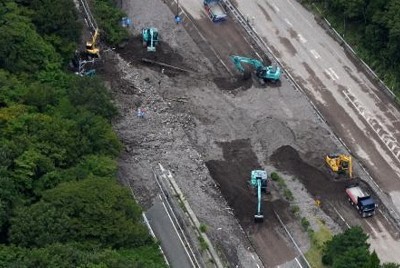 北海道から東海、大雨に警戒　前線南下で大気不安定、土砂災害に注意