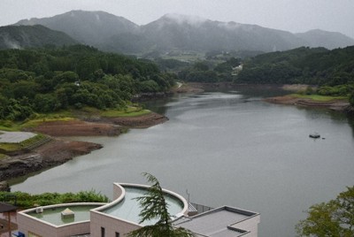 台風10号で過去最多141ダム事前放流　線状降水帯の予測精度課題