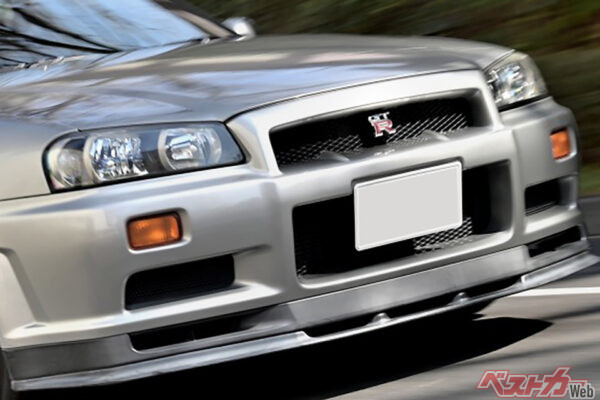 え？　[R34GT-R]にETCなし……？　イマドキの装備が「ついてない」対決!!