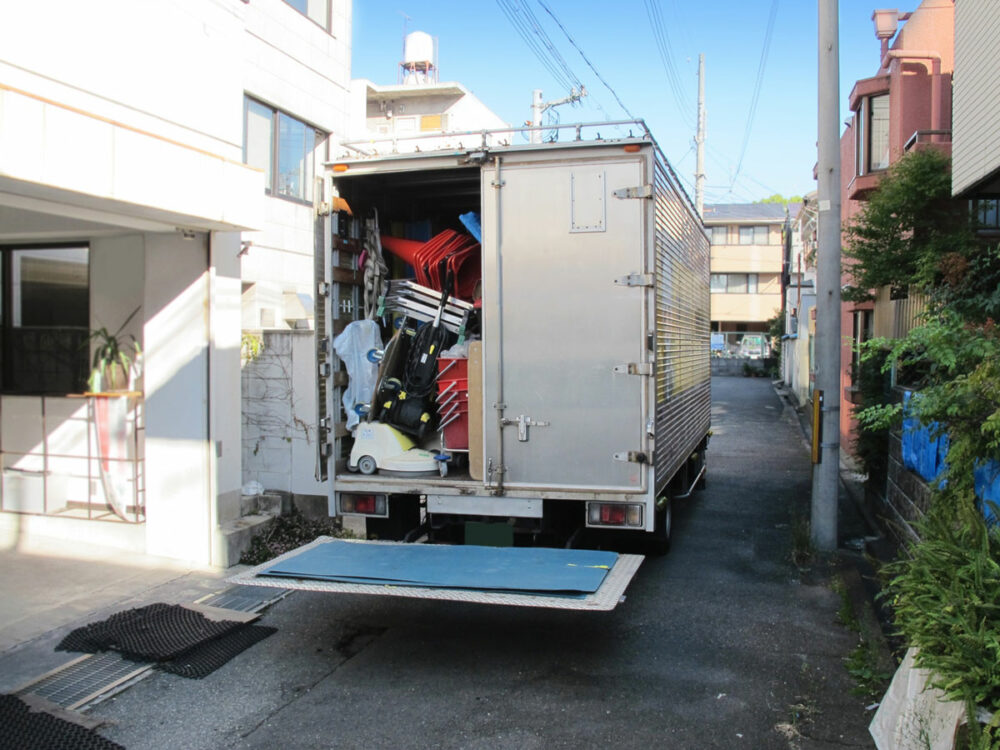 ご迷惑をお掛けしてスイマセン!!　引越し屋のドライバーさんが駐車場所で苦労している件