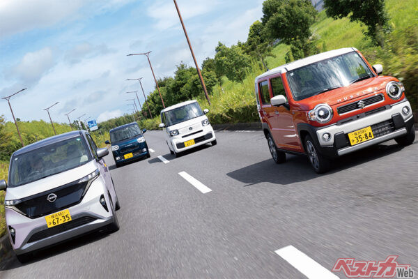 軽自動車をメインとして使い倒す!!　フル乗車時の居住性と乗り心地をチェックしてみた!!