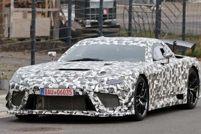 噂のレクサス『LFA II』、実車がついに現れた！ 900馬力の4.0リットルV8ハイブリッド搭載か？