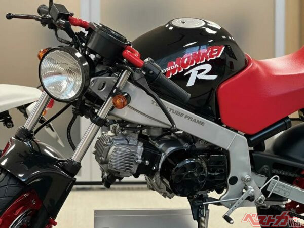 バイクブームという時代が生み出した、純正4ストミニバイクレーサー「モンキーR」