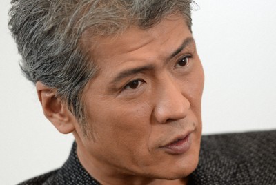 吉川晃司さん、布袋寅泰さんの寄付10億円で能登復興基金を創設へ