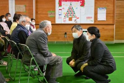 両陛下、能登豪雨被害の輪島を訪問　被災住民と面会、状況尋ねる